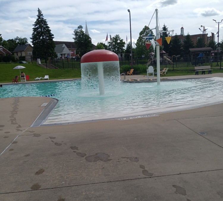 mt-healthy-city-pool-photo